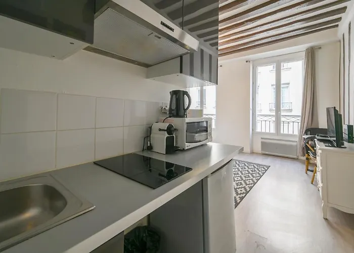 Clery 32 Apartment *