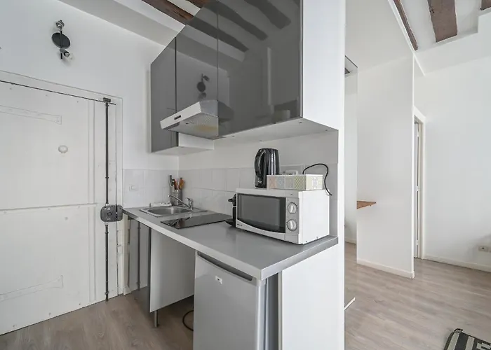 Appartamento Cléry 32 *